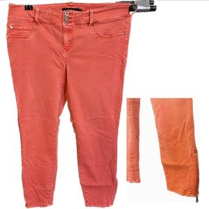 Red Torrid Denim Jeggings w/ Ankle Zipper 18R